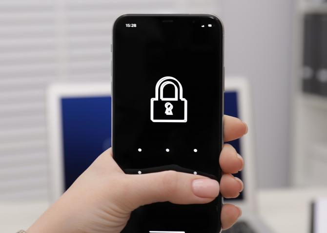 safety app on smart phone at work